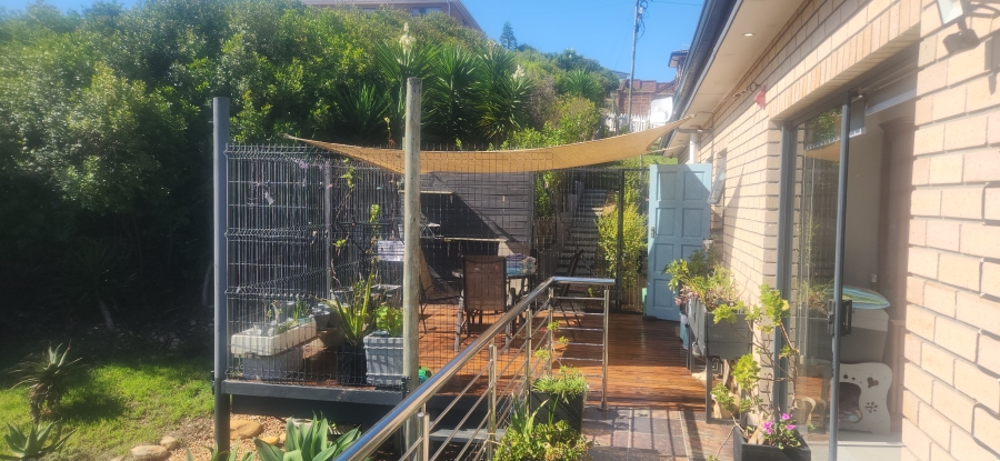 6 Bedroom Property for Sale in Dana Bay Western Cape